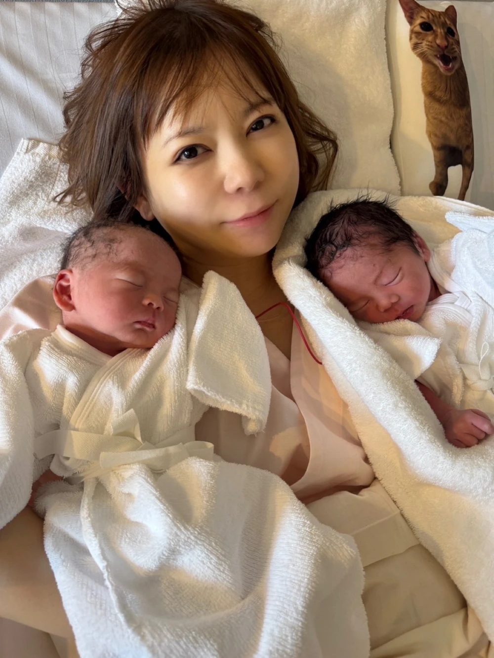 Shoko Nakagawa dari Jepang Umumkan Kelahiran Anak Kembar